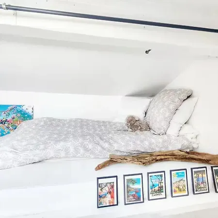 Contemporain A La Seyne-sur-mer, 30 M², Terrasse Apartment La Seyne-sur-Mer